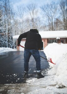 Shoveling_Snow